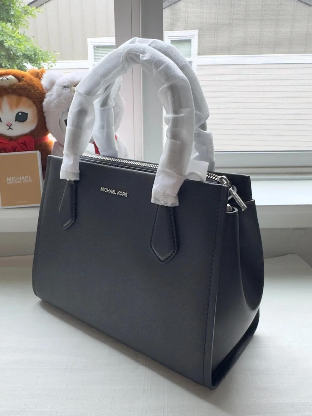NWT 👜Michael Kors black Marilyn Medium Saffiano Leather Satchel